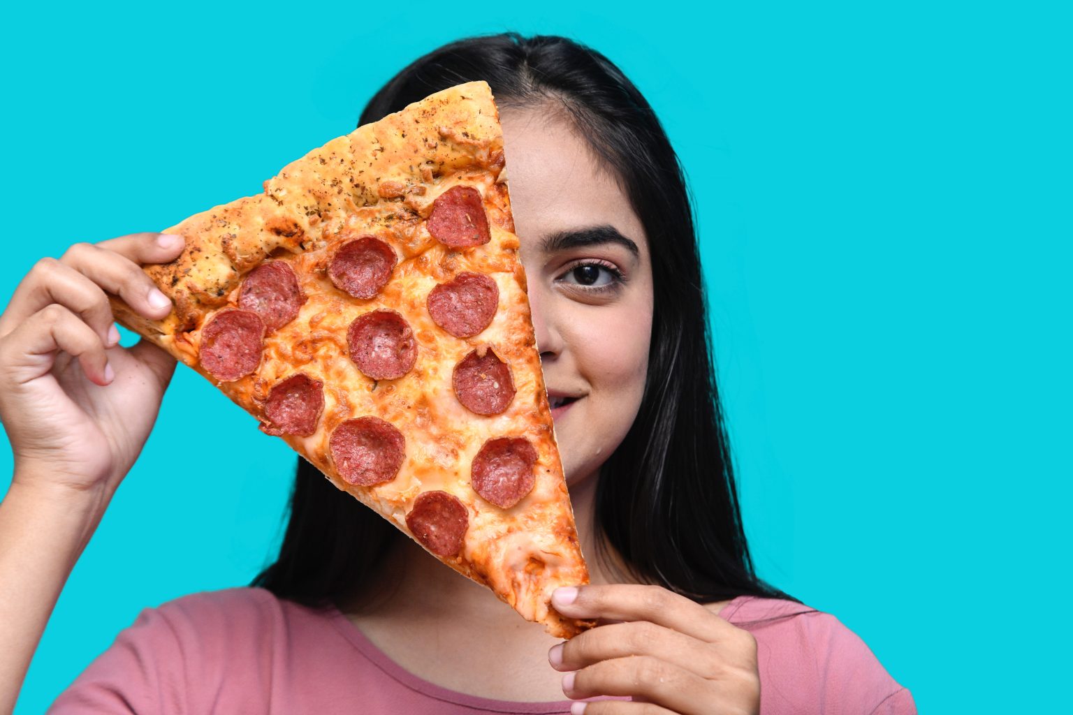 фотошоп девушка из куска пиццы фото 1